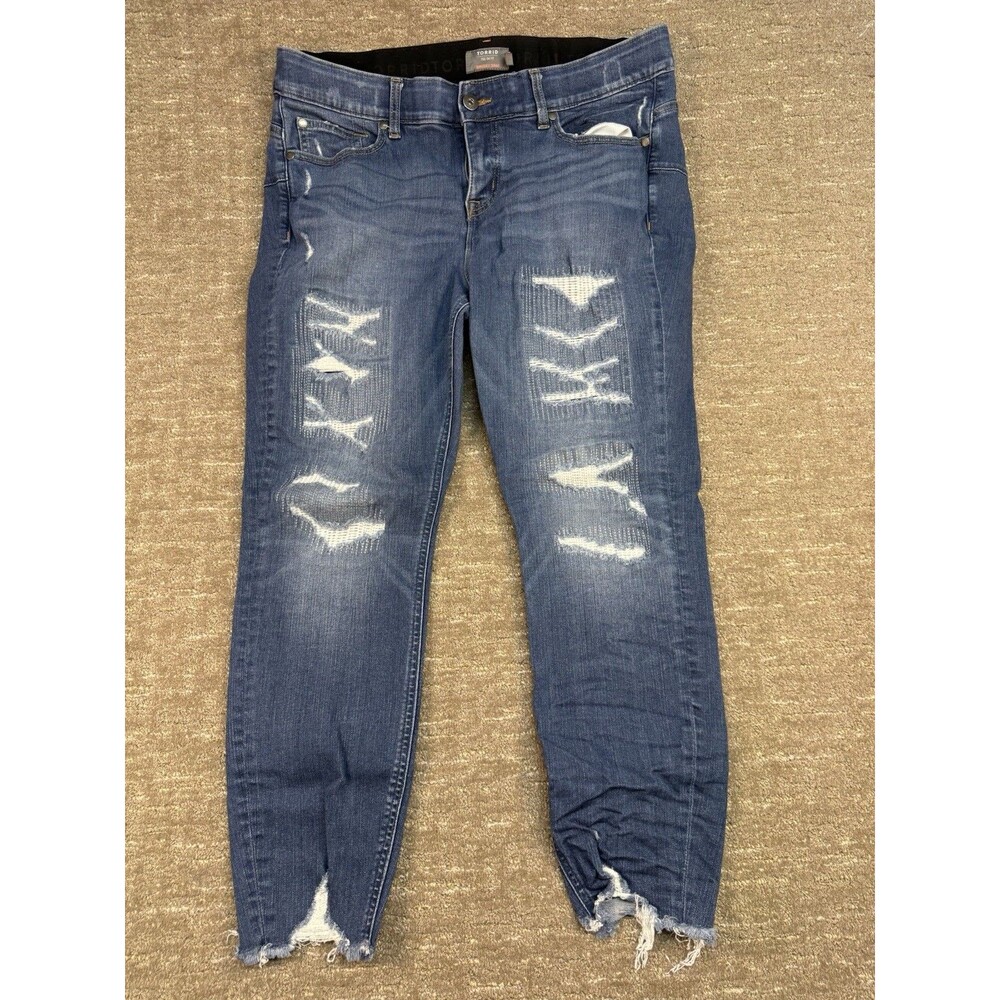 Torrid Bombshell Skinny Premium Stretch 18R Blue Denim Distressed Jeans